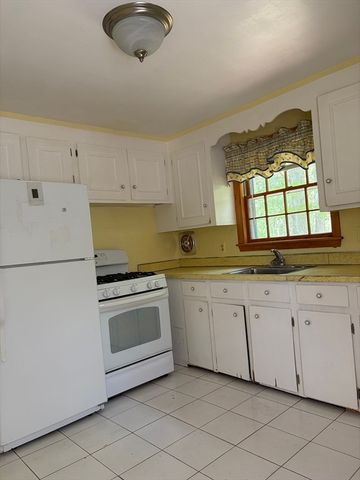 49 Alton St, Walpole, MA 02081