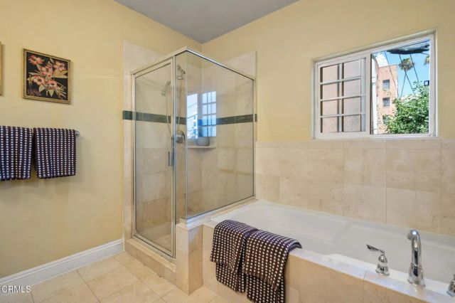 616 S Wilton Place 203, Los Angeles, CA 90005