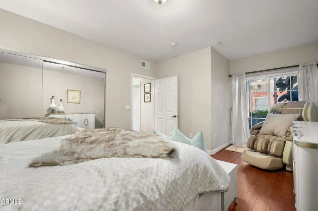 616 S Wilton Place 203, Los Angeles, CA 90005