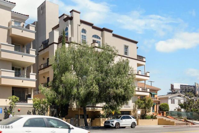 616 S Wilton Place 203, Los Angeles, CA 90005