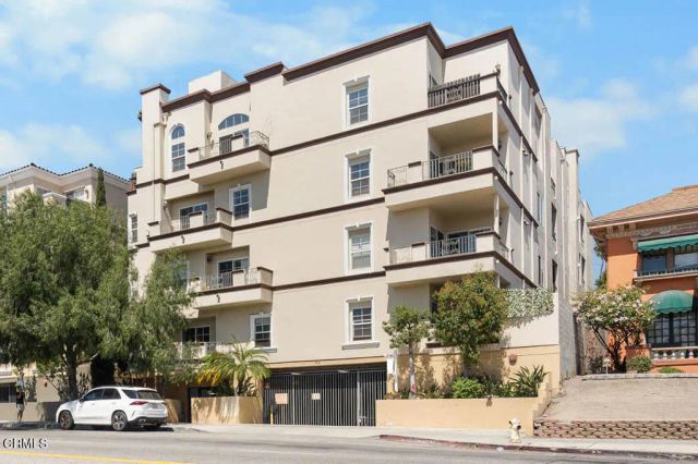 616 S Wilton Place 203, Los Angeles, CA 90005