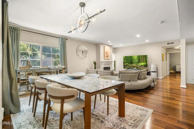 616 S Wilton Place 203, Los Angeles, CA 90005