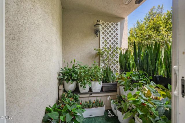 616 S Wilton Place 203, Los Angeles, CA 90005