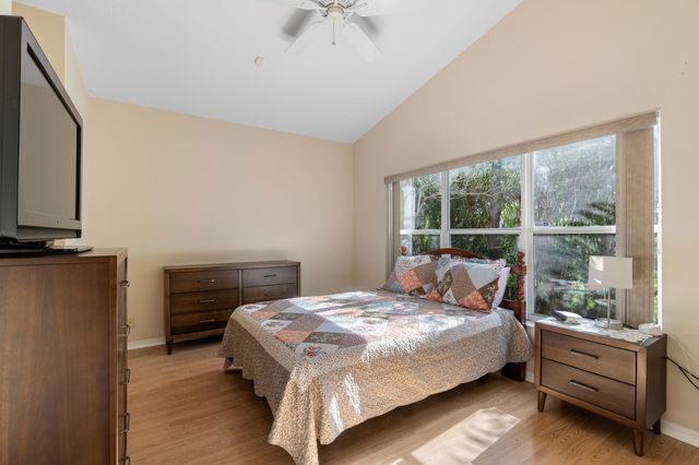 6402 Park Lake Circle, Boynton Beach, FL 33437