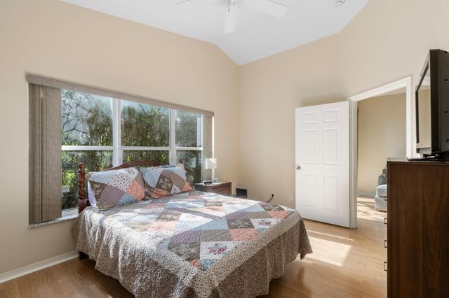 6402 Park Lake Circle, Boynton Beach, FL 33437