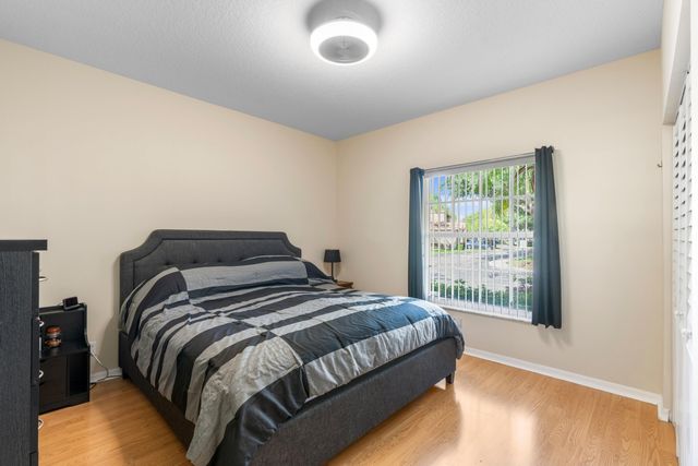 6402 Park Lake Circle, Boynton Beach, FL 33437