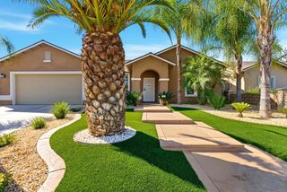 1625 Odessa Street, Dinuba, CA 93618