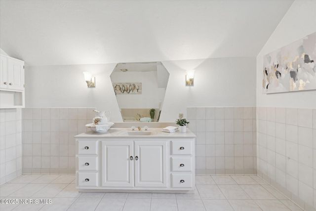 3447 Kingsgate Road, Toledo, OH 43606