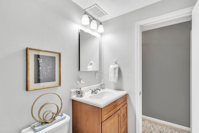 58 Spencer Rd 18K, Boxborough, MA 01719