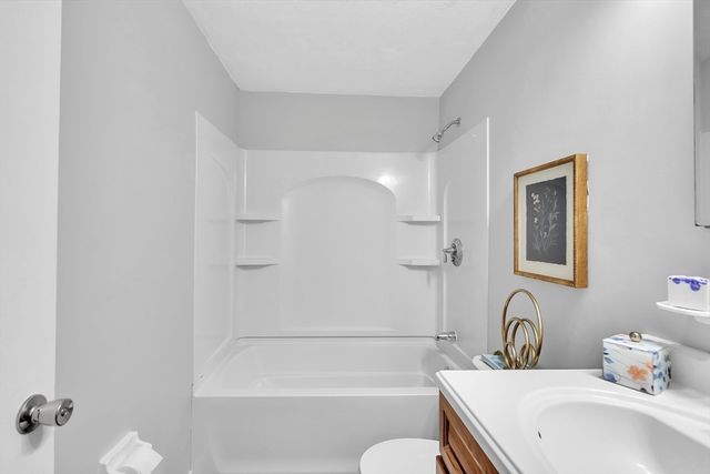 58 Spencer Rd 18K, Boxborough, MA 01719