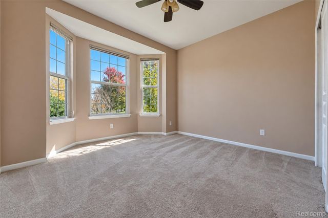 1696 S Pennfield Lane, Canton Charter Township, MI 48188