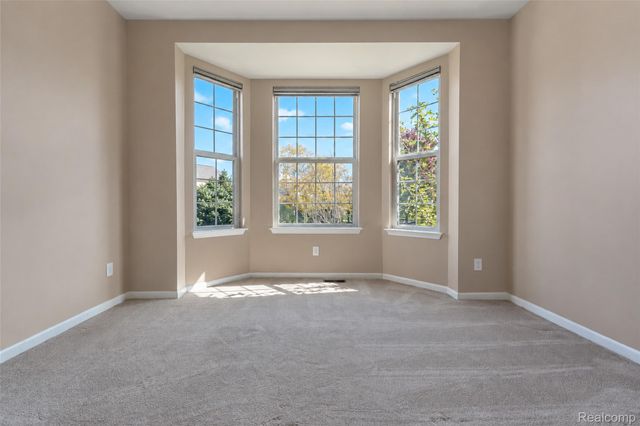1696 S Pennfield Lane, Canton Charter Township, MI 48188