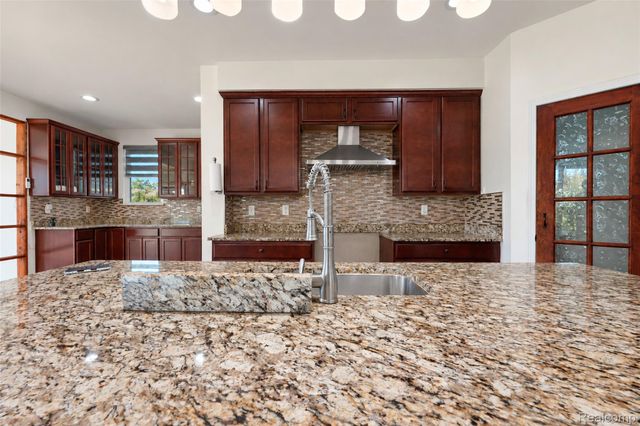 1696 S Pennfield Lane, Canton Charter Township, MI 48188