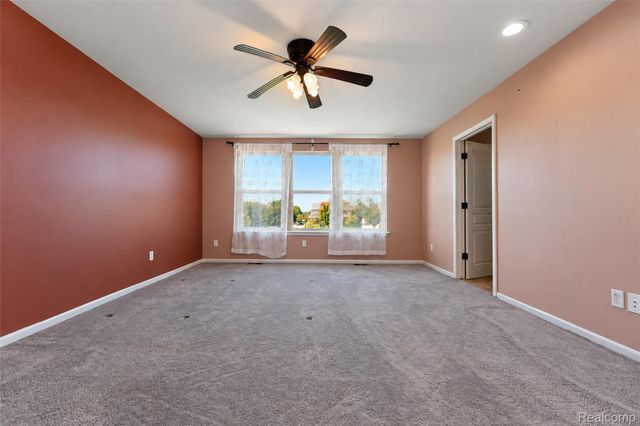 1696 S Pennfield Lane, Canton Charter Township, MI 48188