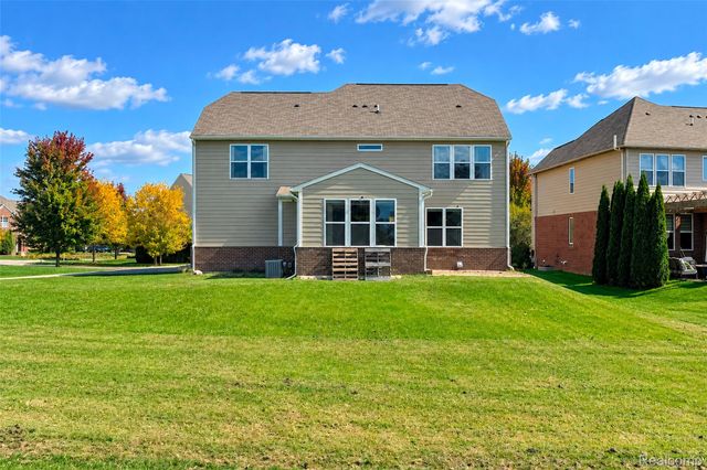 1696 S Pennfield Lane, Canton Charter Township, MI 48188