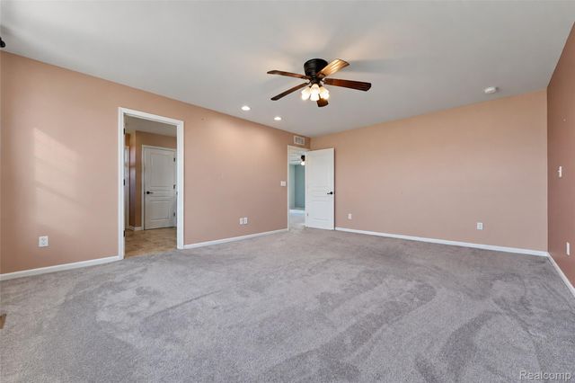 1696 S Pennfield Lane, Canton Charter Township, MI 48188