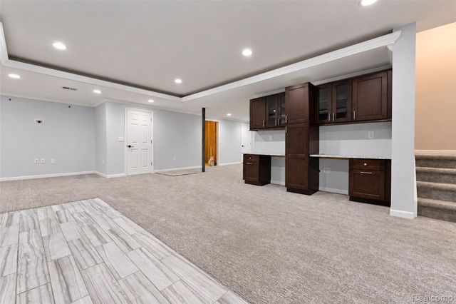 1696 S Pennfield Lane, Canton Charter Township, MI 48188