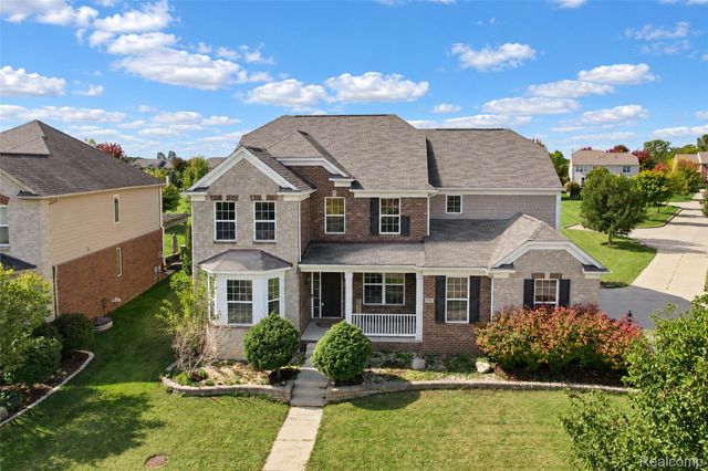 1696 S Pennfield Lane, Canton Charter Township, MI 48188