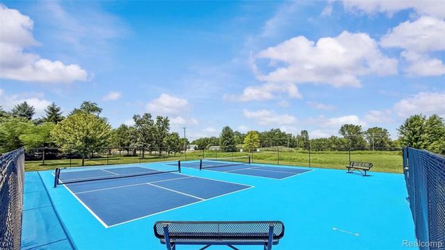 1696 S Pennfield Lane, Canton Charter Township, MI 48188