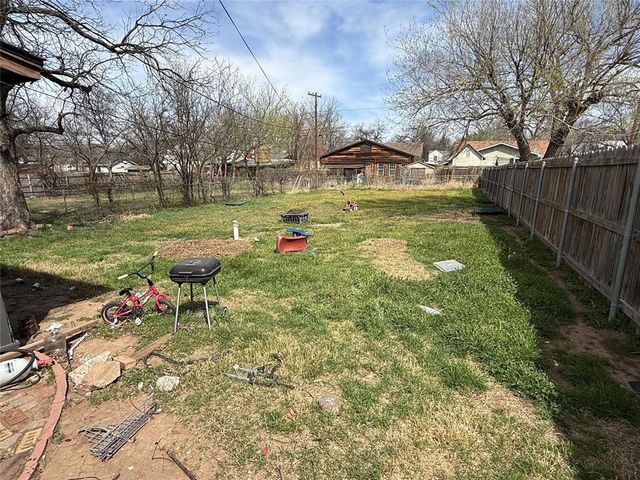 1731 NW Ash Avenue, Lawton, OK 73507