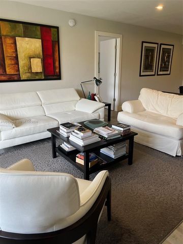 1400 Saint Charles Pl 323, Pembroke Pines, FL 33026
