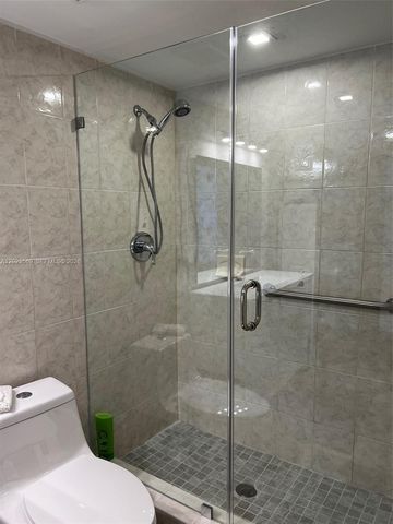 1400 Saint Charles Pl 323, Pembroke Pines, FL 33026