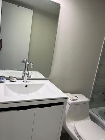 1400 Saint Charles Pl 323, Pembroke Pines, FL 33026