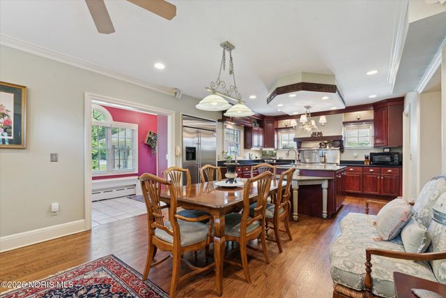 3614 Edgevale Road, Ottawa Hills, OH 43606