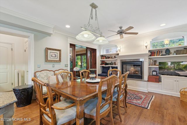 3614 Edgevale Road, Ottawa Hills, OH 43606