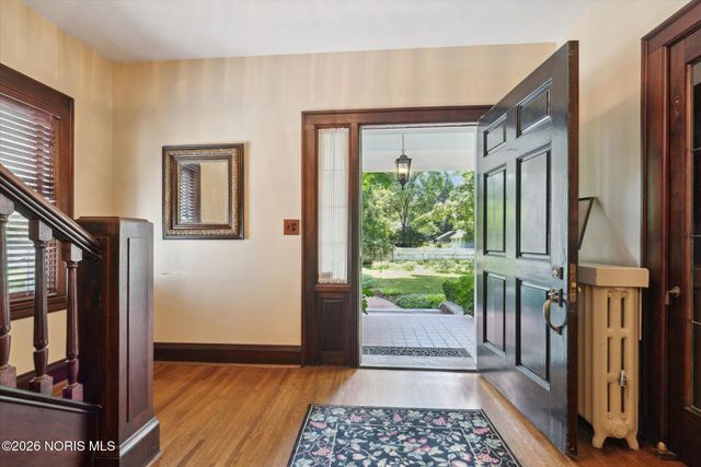 3614 Edgevale Road, Ottawa Hills, OH 43606