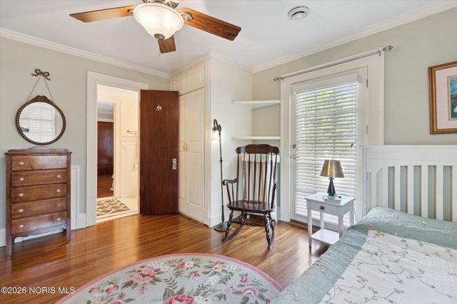 3614 Edgevale Road, Ottawa Hills, OH 43606