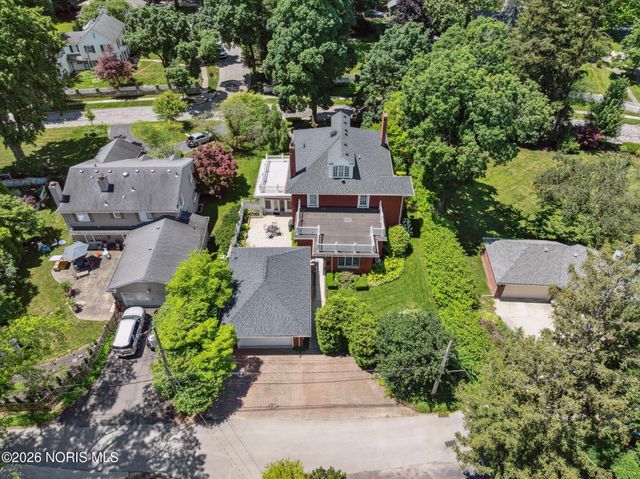 3614 Edgevale Road, Ottawa Hills, OH 43606