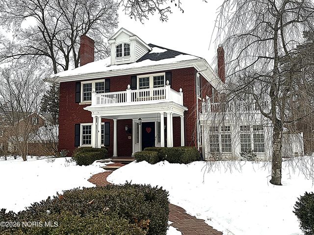 3614 Edgevale Road, Ottawa Hills, OH 43606