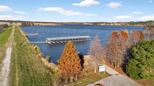 6105 Overlook Point, Athens, TX 75752