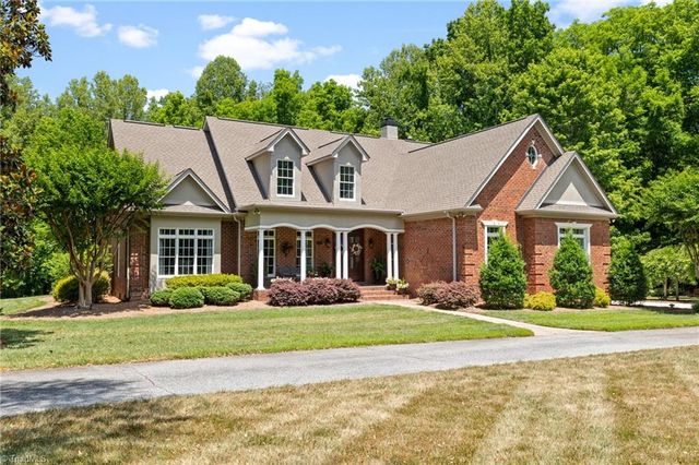 350 Abbotts Crossing, High Point, NC 27265