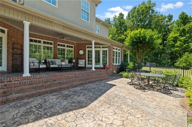 350 Abbotts Crossing, High Point, NC 27265
