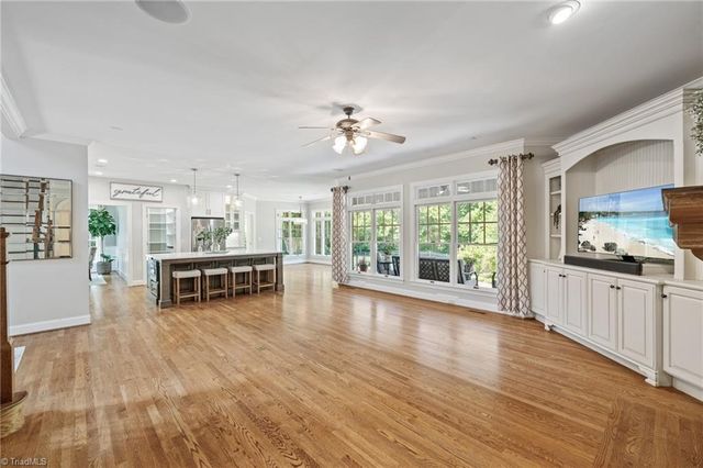 350 Abbotts Crossing, High Point, NC 27265