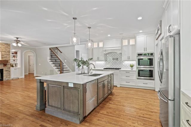 350 Abbotts Crossing, High Point, NC 27265