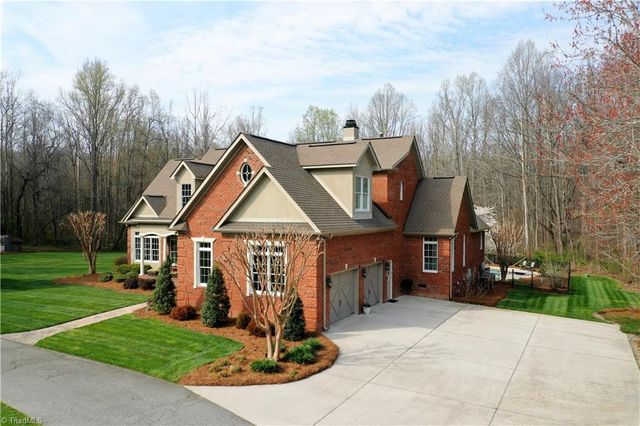350 Abbotts Crossing, High Point, NC 27265