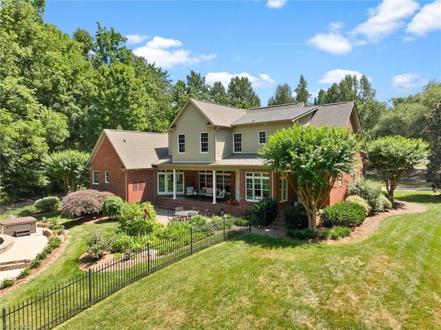 350 Abbotts Crossing, High Point, NC 27265