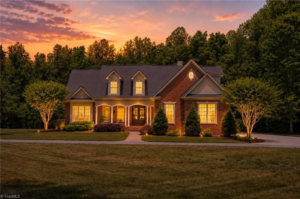 350 Abbotts Crossing, High Point, NC 27265