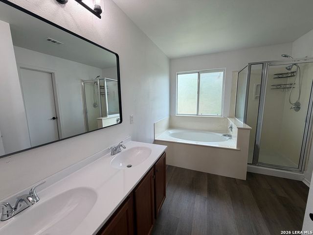 25610 Crimson Beauty, San Antonio, TX 78260