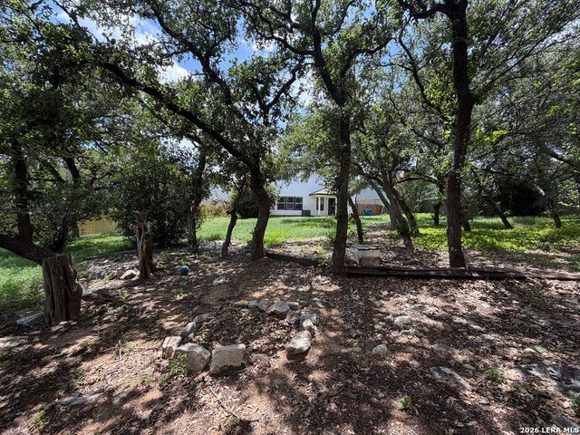 25610 Crimson Beauty, San Antonio, TX 78260