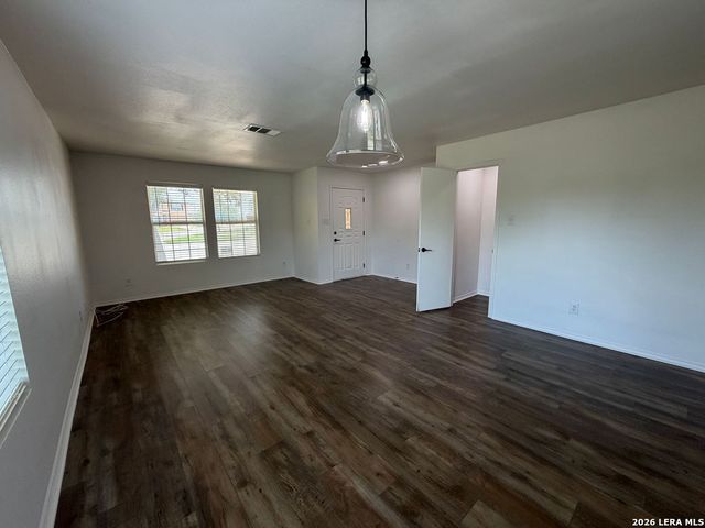 25610 Crimson Beauty, San Antonio, TX 78260