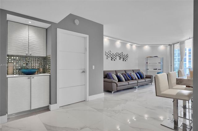 4775 Collins Ave 3508, Miami Beach, FL 33140