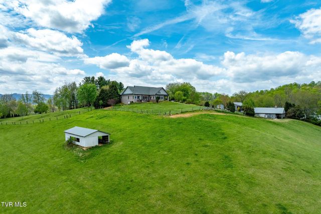 4861 Dry Hill Road, Butler, TN 37640