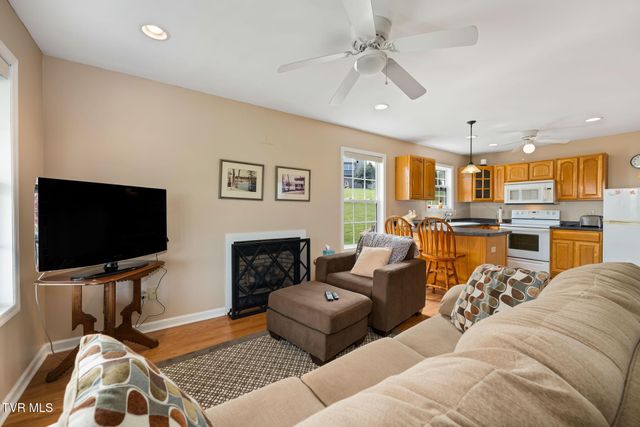 4861 Dry Hill Road, Butler, TN 37640