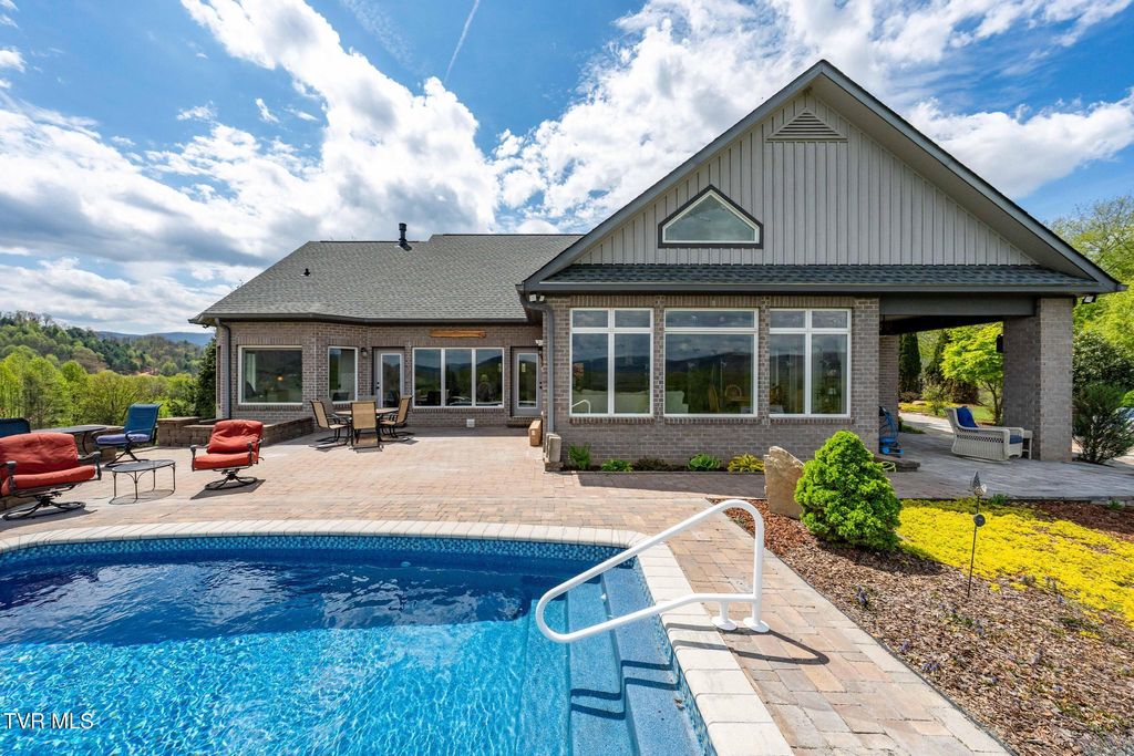 4861 Dry Hill Road, Butler, TN 37640