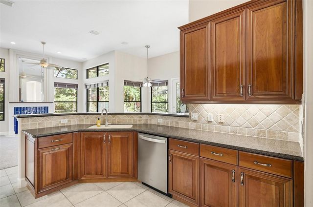 23 N VILLAGE PARKWAY, Palm Coast, FL 32137