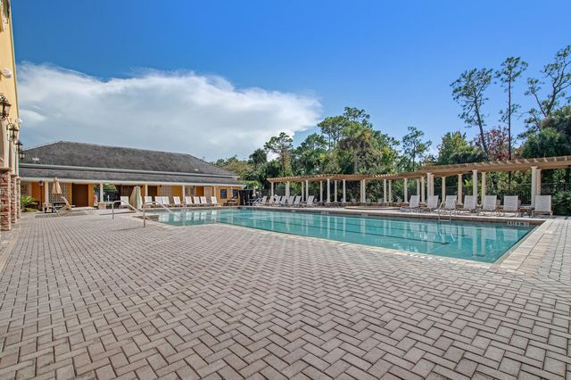 23 N VILLAGE PARKWAY, Palm Coast, FL 32137